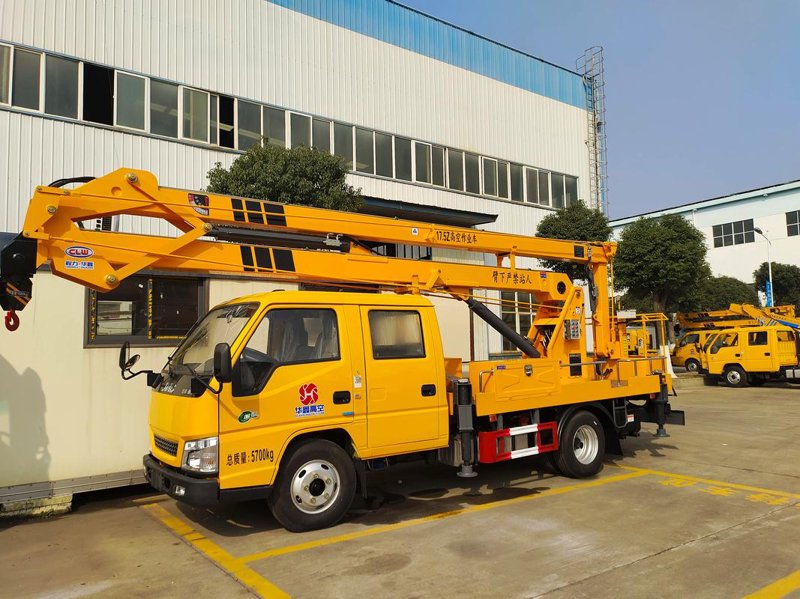 专用汽车：解锁行业解决方案的钥匙